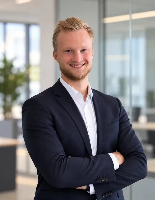 Mitarbeiterin oder Mitarbeiter von Thaitransport Logistics